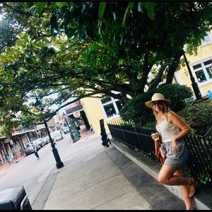 Meet your Posher, Leandra